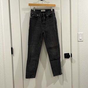 Madewell, faded Black, The Mom Jean, size 25